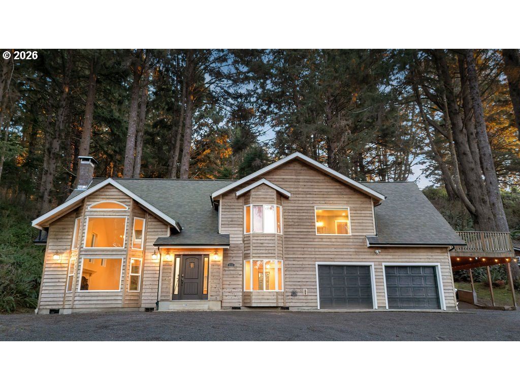 131 ARBOR Ln, Cannon Beach, OR 97110