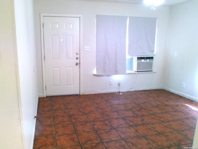 2615 Barney Ave, San Antonio, TX 78237