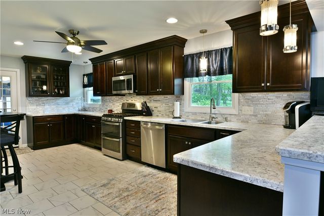 849 Brookfield Avenue, Youngstown, OH 44512