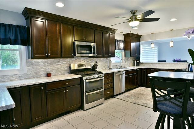 849 Brookfield Avenue, Youngstown, OH 44512