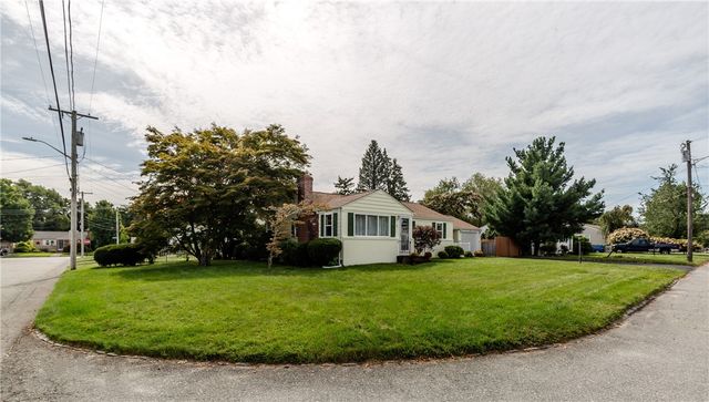 6 Restwood Road, Cranston, RI 02920