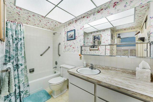 331 Tequesta Drive 213, Tequesta, FL 33469