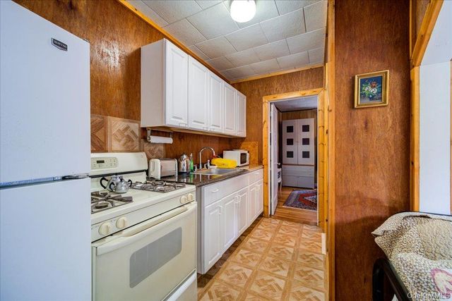 19 Nature Way, Kiamesha Lake, NY 12751