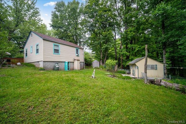 19 Nature Way, Kiamesha Lake, NY 12751