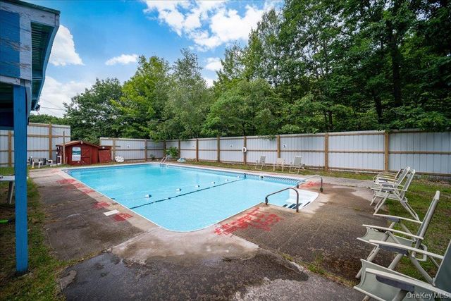 19 Nature Way, Kiamesha Lake, NY 12751