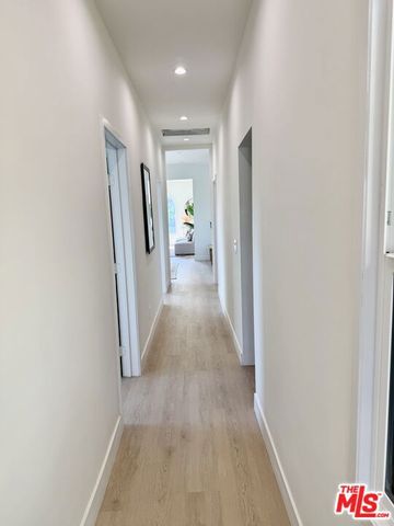 900 N Alfred Street 3, Los Angeles, CA 90069