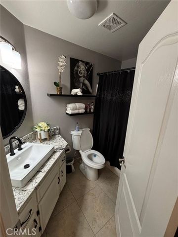 8400 Winlock, Bakersfield, CA 93312