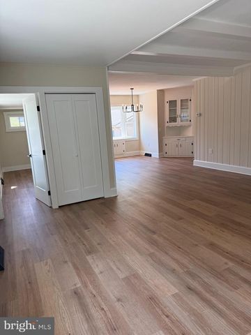 723 CLEARVIEW AVE, Woodbury Heights, NJ 08097