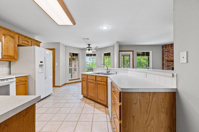 409 Rs County Road 2110, Emory, TX 75440