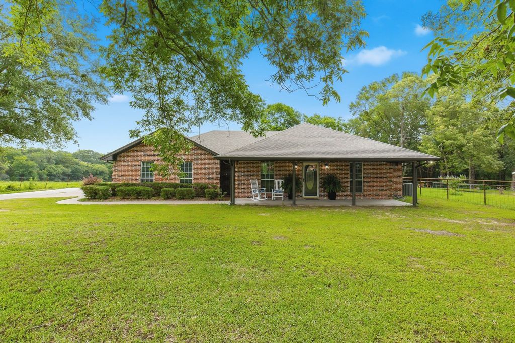 409 Rs County Road 2110, Emory, TX 75440