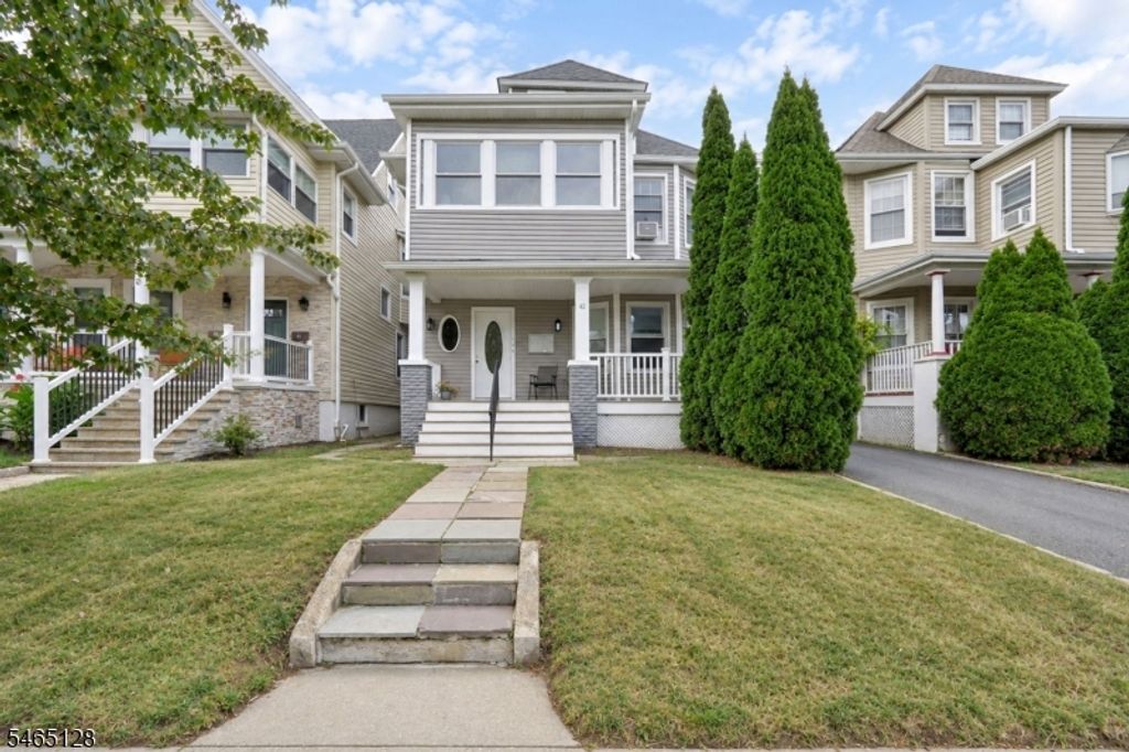 42 N Willow St, Montclair Twp., NJ 07042 — exterior