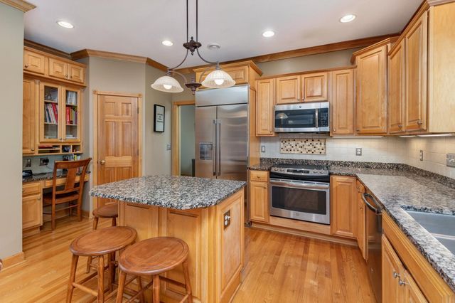 1145 Cove Circle, Minnetrista, MN 55364