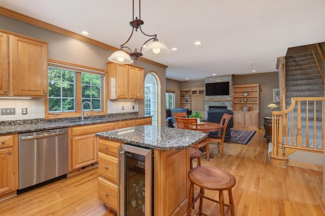 1145 Cove Circle, Minnetrista, MN 55364