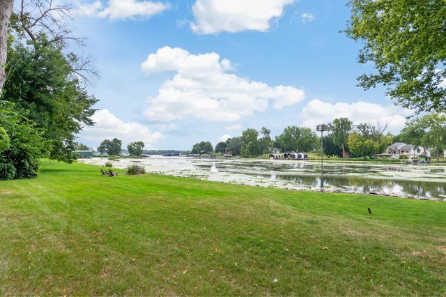 1145 Cove Circle, Minnetrista, MN 55364