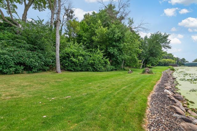 1145 Cove Circle, Minnetrista, MN 55364