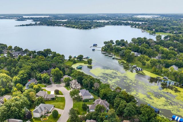 1145 Cove Circle, Minnetrista, MN 55364