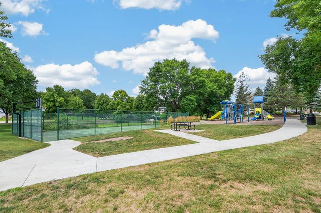 1145 Cove Circle, Minnetrista, MN 55364