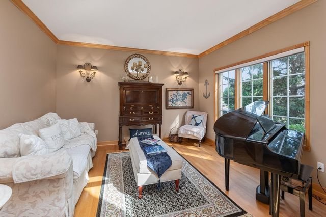 1145 Cove Circle, Minnetrista, MN 55364