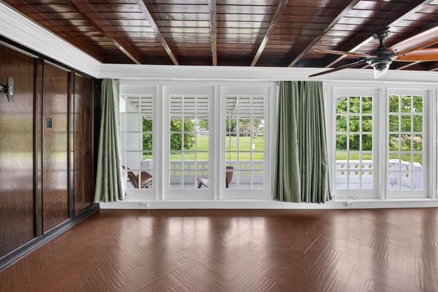 105 NW 8th Place, Boynton Beach, FL 33426