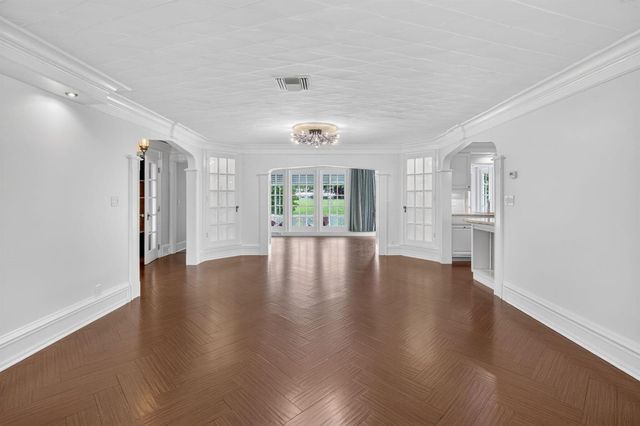 105 NW 8th Place, Boynton Beach, FL 33426