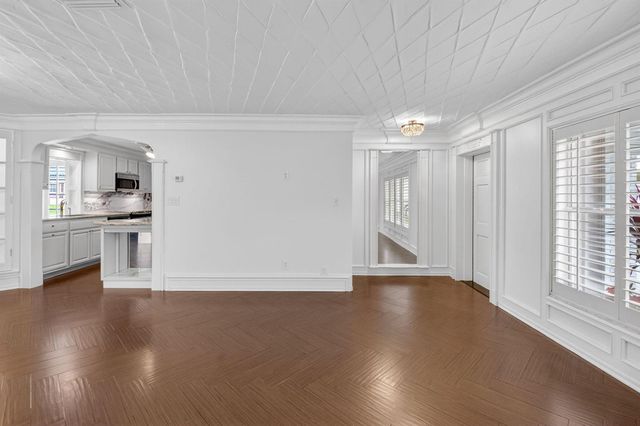 105 NW 8th Place, Boynton Beach, FL 33426