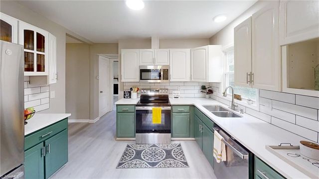 2401 Phoenix Drive, Greensboro, NC 27406