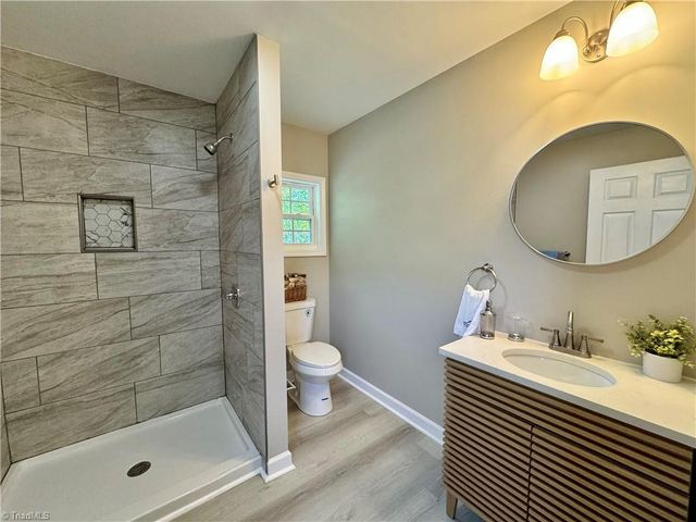 2401 Phoenix Drive, Greensboro, NC 27406