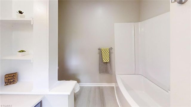 2401 Phoenix Drive, Greensboro, NC 27406