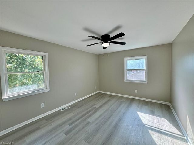 2401 Phoenix Drive, Greensboro, NC 27406
