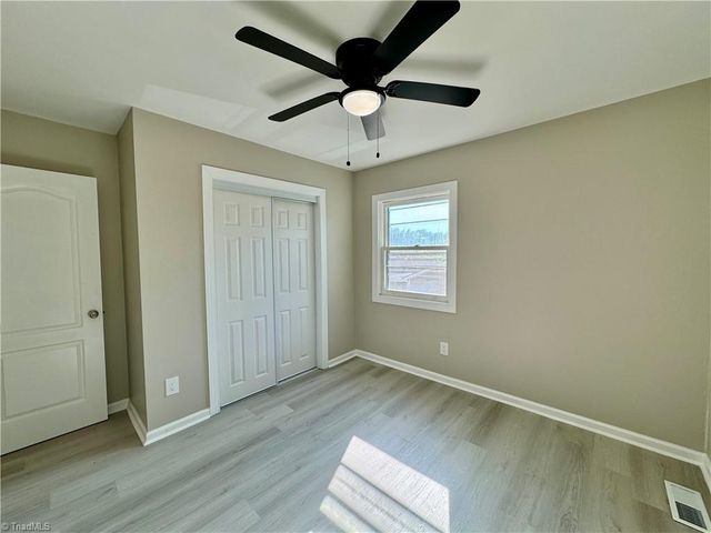 2401 Phoenix Drive, Greensboro, NC 27406