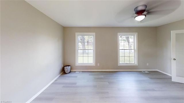 2401 Phoenix Drive, Greensboro, NC 27406