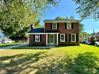 2401 Phoenix Drive, Greensboro, NC 27406