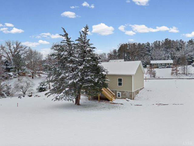 135 Yahweh Drive, Amherst, VA 24521