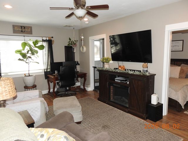 19 Water, Swansea, MA 02777
