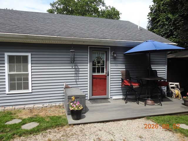 19 Water, Swansea, MA 02777