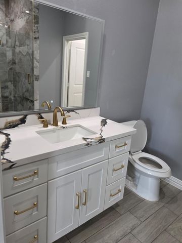 2 Mace Street, Conroe, TX 77303