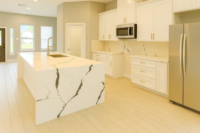 2 Mace Street, Conroe, TX 77303