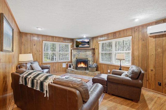 15 Salmon Road, Blairsville, GA 30012