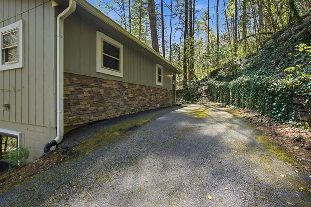 15 Salmon Road, Blairsville, GA 30012
