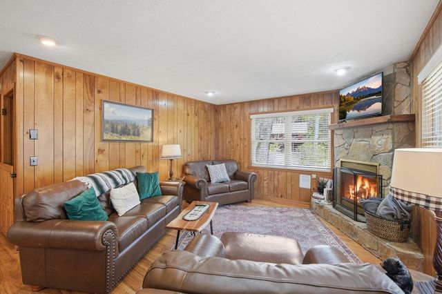 15 Salmon Road, Blairsville, GA 30012