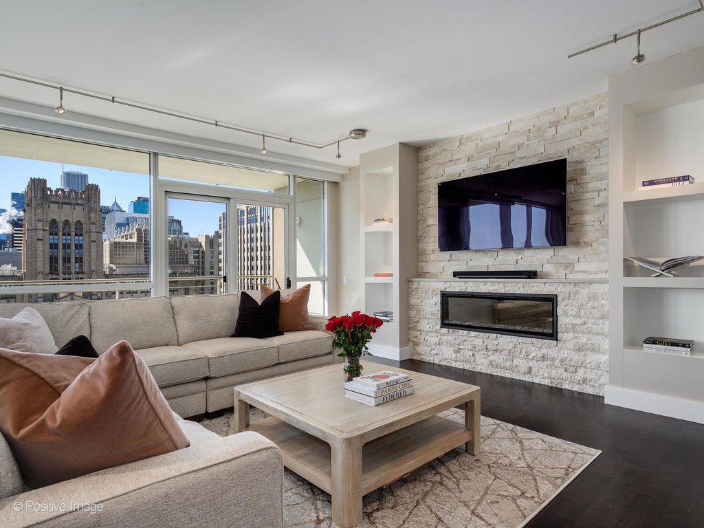 250 E Pearson Street 1903, Chicago, IL 60611 — photo 3