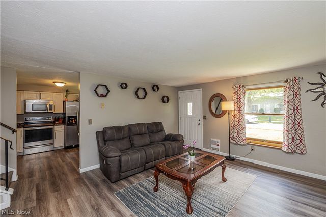 6243 Rosebelle Avenue, North Ridgeville, OH 44039