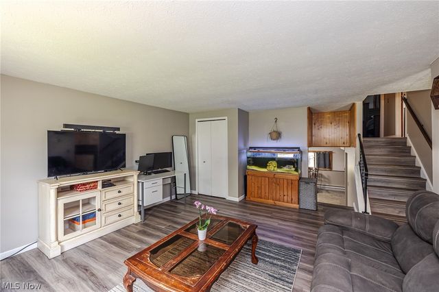 6243 Rosebelle Avenue, North Ridgeville, OH 44039