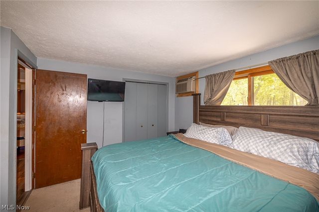 6243 Rosebelle Avenue, North Ridgeville, OH 44039