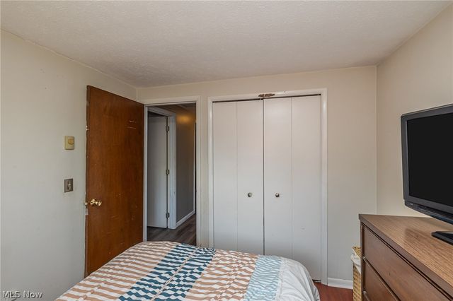 6243 Rosebelle Avenue, North Ridgeville, OH 44039