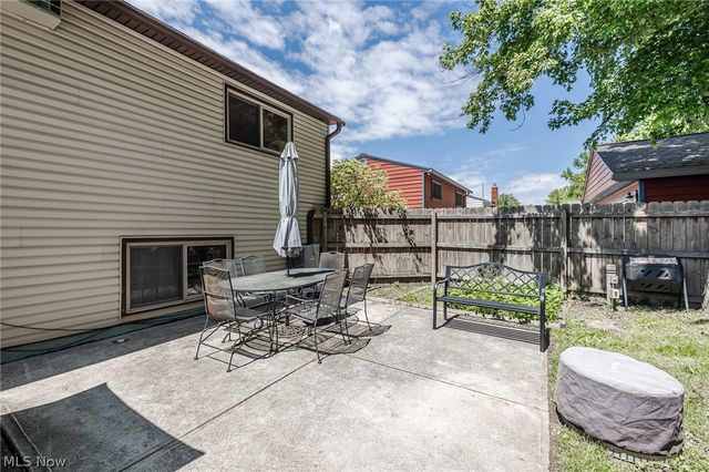 6243 Rosebelle Avenue, North Ridgeville, OH 44039