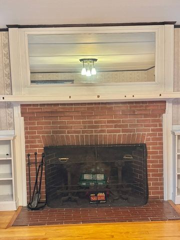 22 Fernwood Avenue, Haverhill, MA 01835