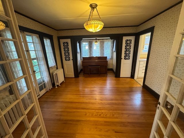 22 Fernwood Avenue, Haverhill, MA 01835