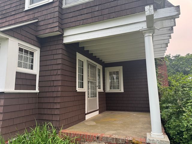 22 Fernwood Avenue, Haverhill, MA 01835