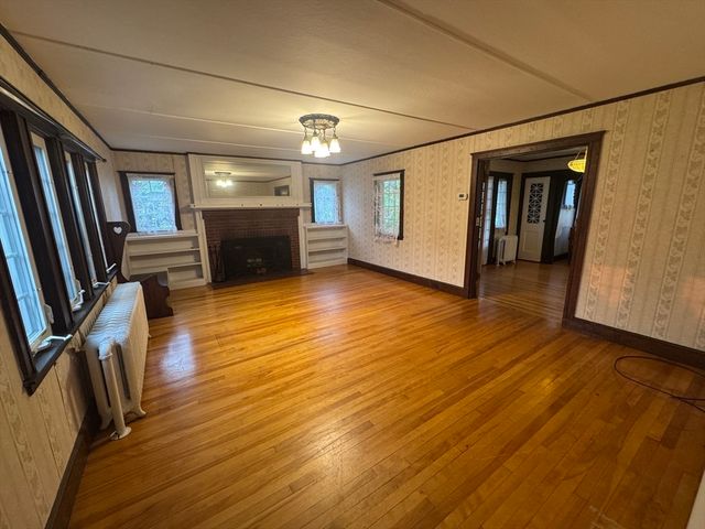 22 Fernwood Avenue, Haverhill, MA 01835